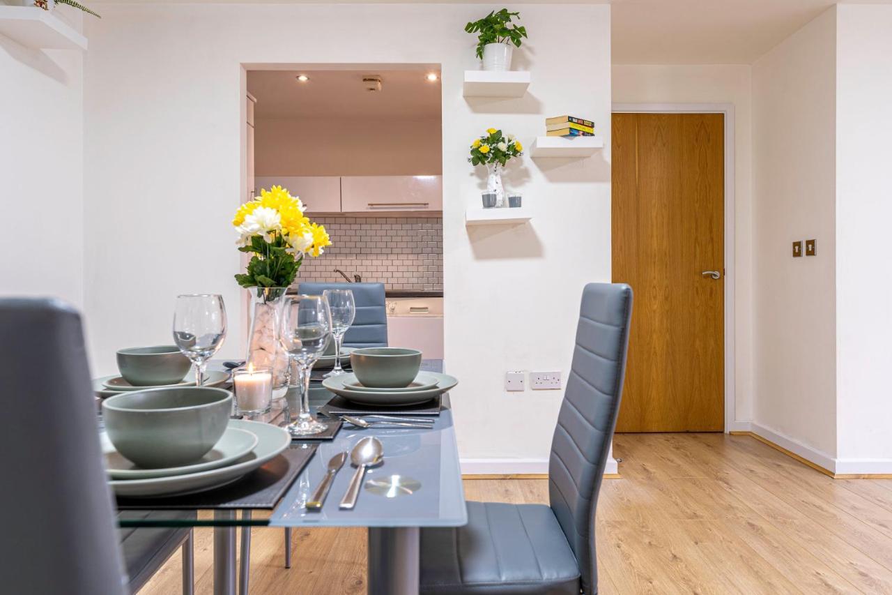 Riley House Spacious City Apartment Coventry Dış mekan fotoğraf