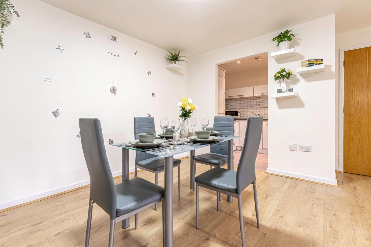 Riley House Spacious City Apartment Coventry Dış mekan fotoğraf