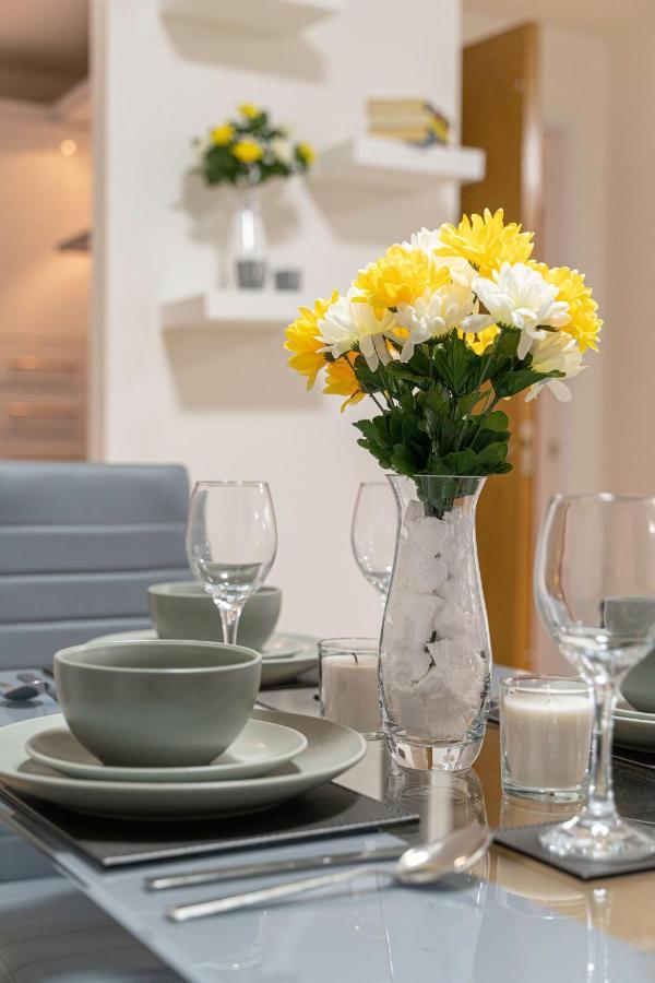 Riley House Spacious City Apartment Coventry Dış mekan fotoğraf