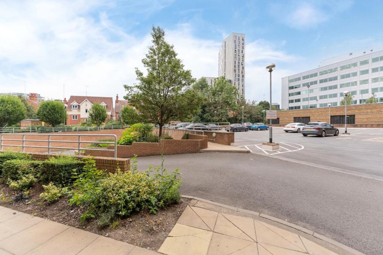 Riley House Spacious City Apartment Coventry Dış mekan fotoğraf