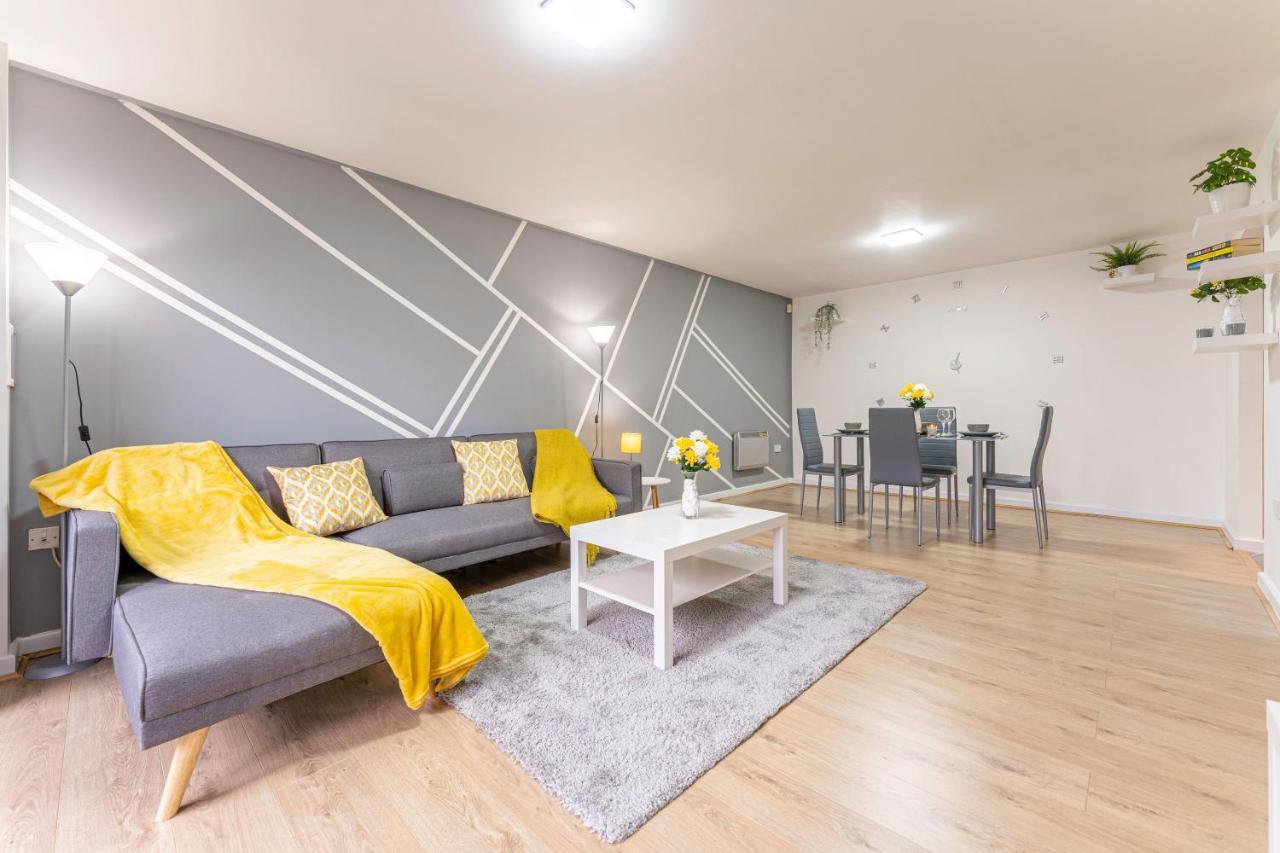 Riley House Spacious City Apartment Coventry Dış mekan fotoğraf