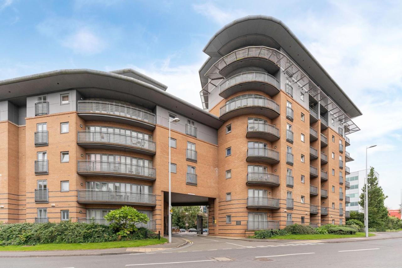Riley House Spacious City Apartment Coventry Dış mekan fotoğraf