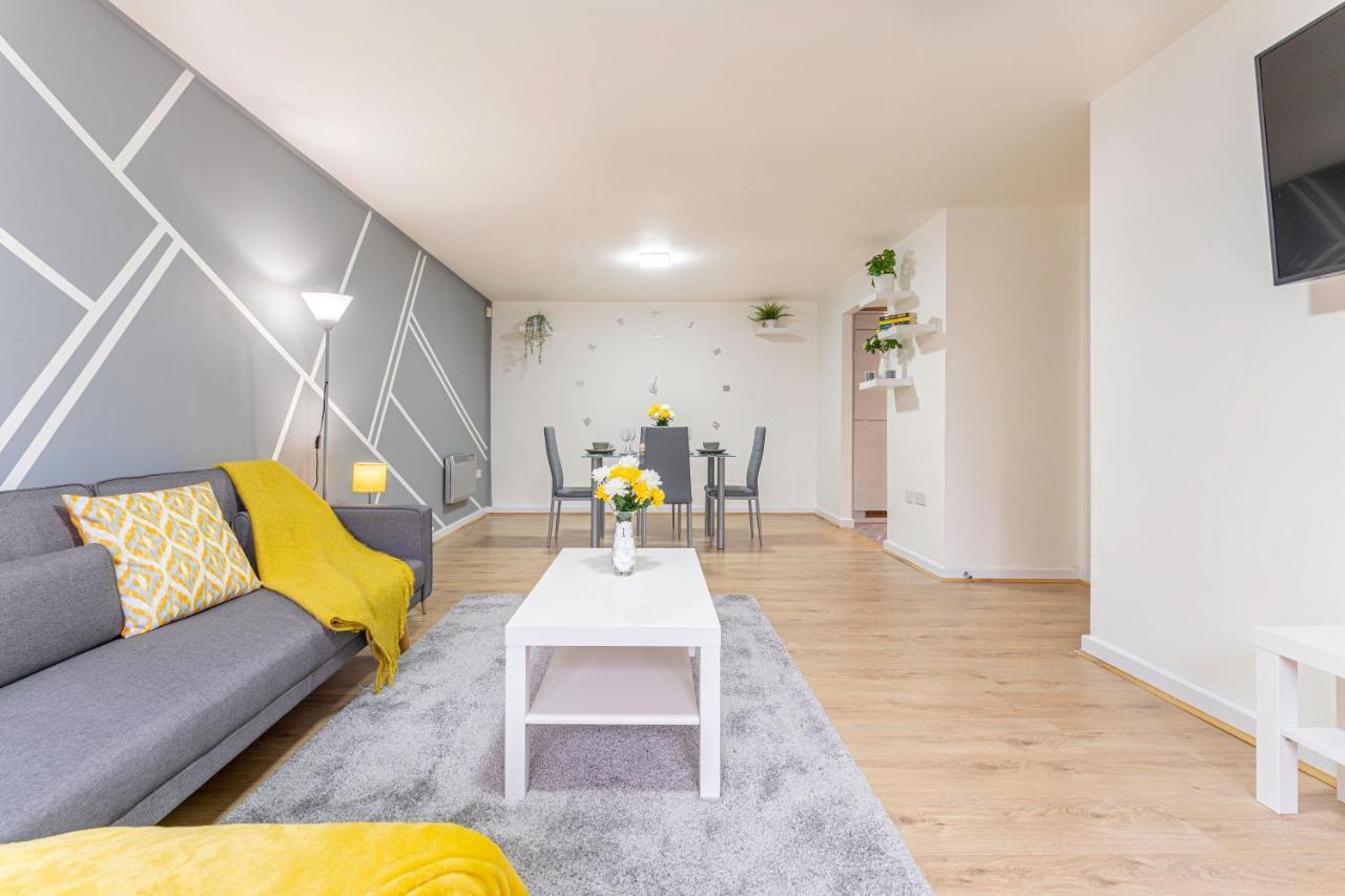 Riley House Spacious City Apartment Coventry Dış mekan fotoğraf