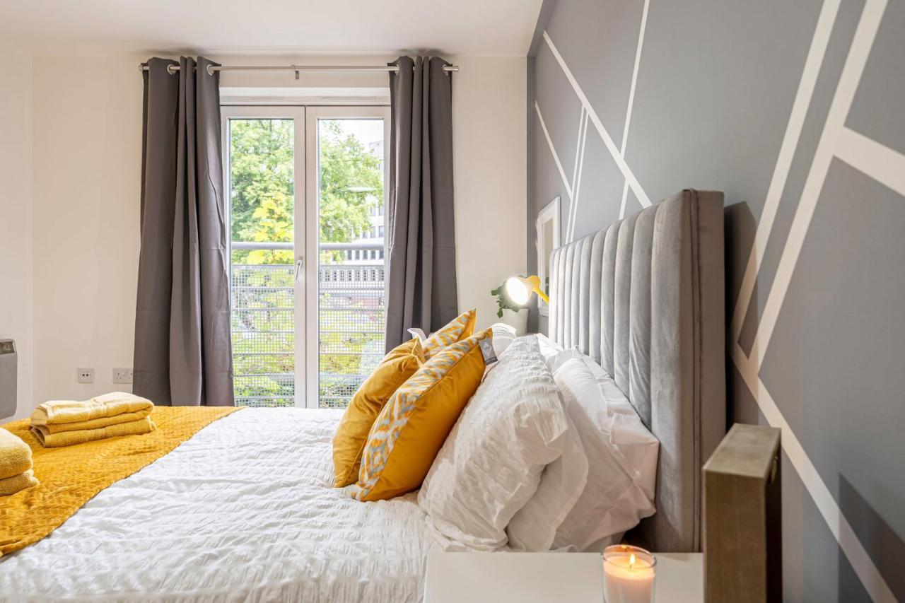 Riley House Spacious City Apartment Coventry Dış mekan fotoğraf
