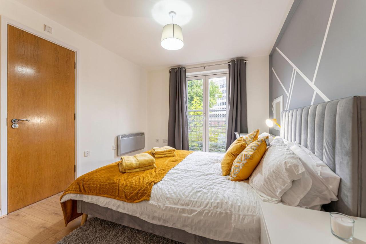 Riley House Spacious City Apartment Coventry Dış mekan fotoğraf
