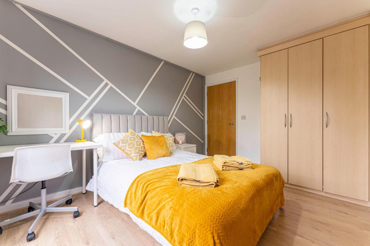 Riley House Spacious City Apartment Coventry Dış mekan fotoğraf