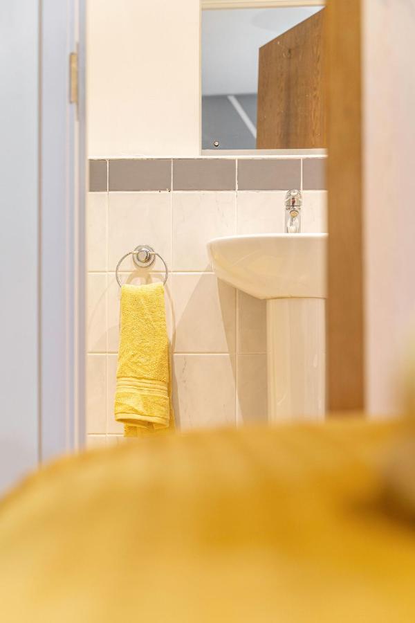 Riley House Spacious City Apartment Coventry Dış mekan fotoğraf