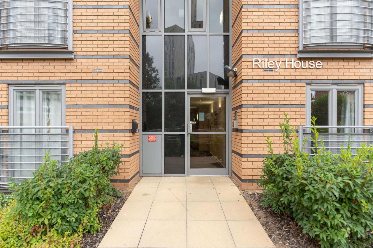 Riley House Spacious City Apartment Coventry Dış mekan fotoğraf